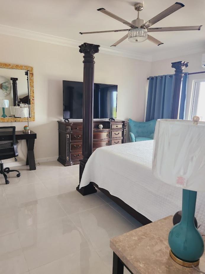 Harbor Breeze Villas Clarence Town Eksteriør billede